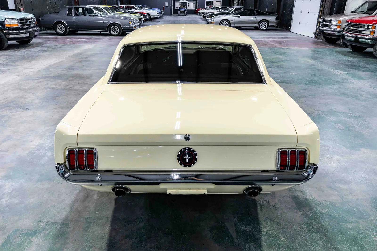 1965-Ford-Mustang-Springtime Yellow-230788--36.jpg